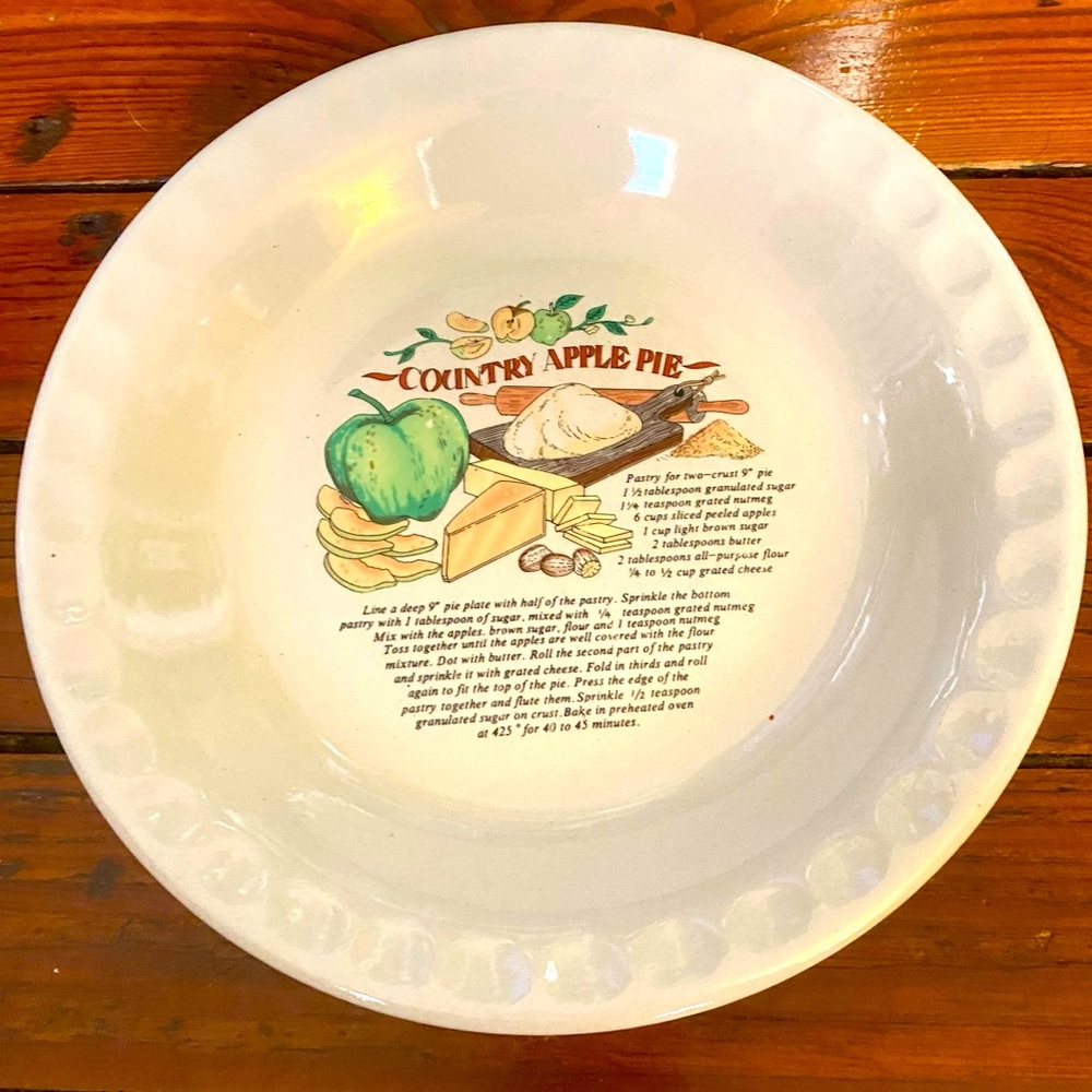 1980s Country Apple Pie Plate Glazed Ceramic Dish